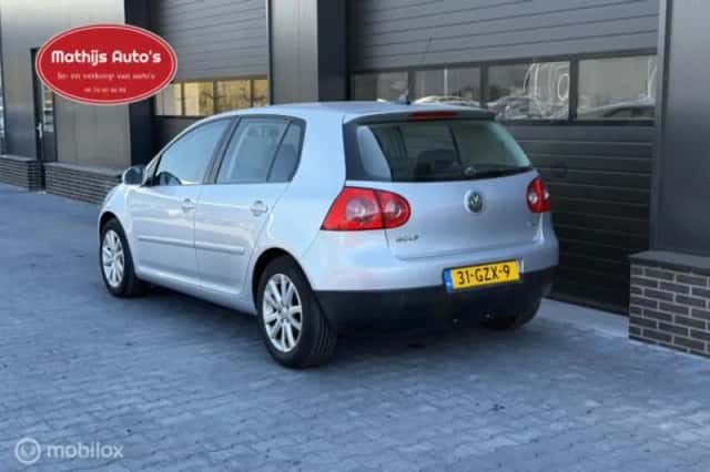 Volkswagen Golf (2008) thumbnail 4