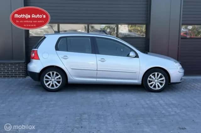 Volkswagen Golf (2008) thumbnail 6