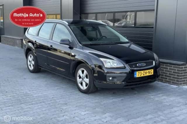 Ford Focus (2008) thumbnail 5