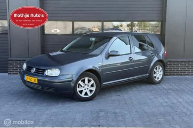 Volkswagen Golf (2003) thumbnail 1