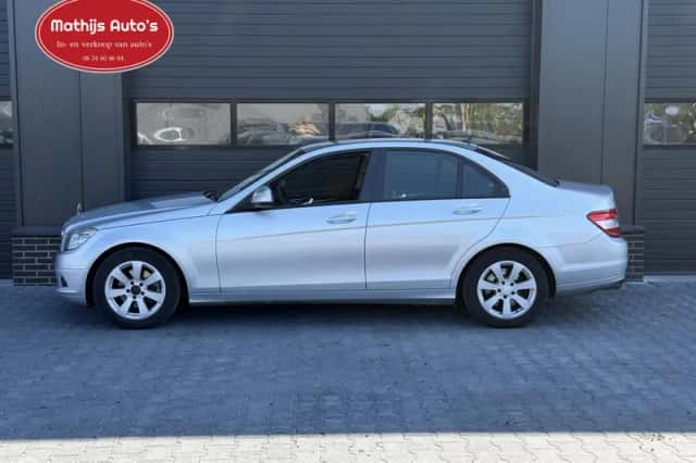 Mercedes-Benz C-Klasse (2008) thumbnail 3