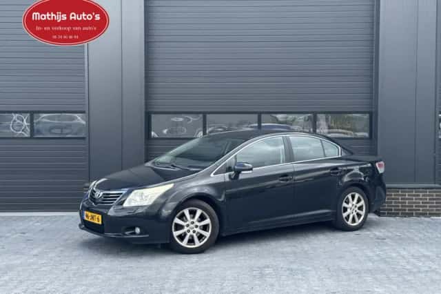 Toyota Avensis (2009) thumbnail 1