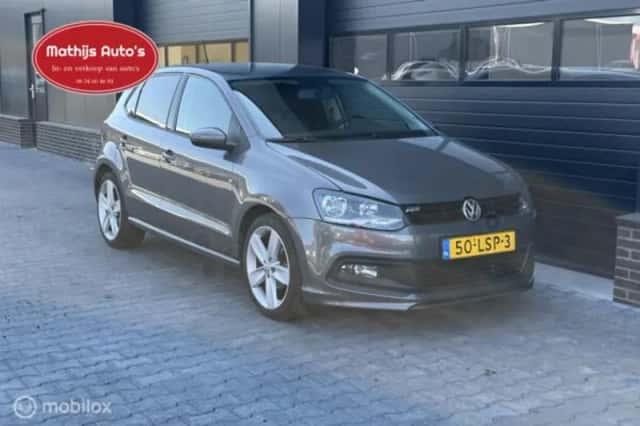 Volkswagen Polo (2010) thumbnail 5