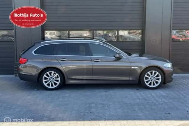 BMW 5-Serie (2011) thumbnail 2