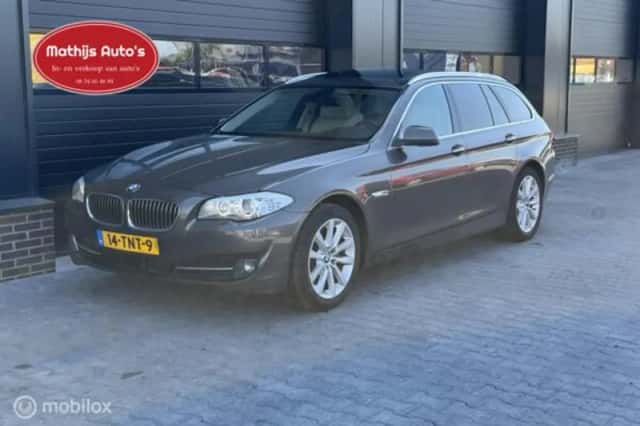 BMW 5-Serie (2011) thumbnail 4