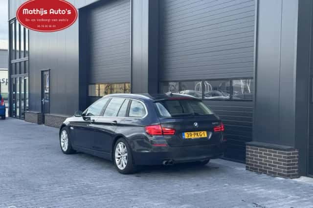 BMW 5-Serie (2011) thumbnail 3
