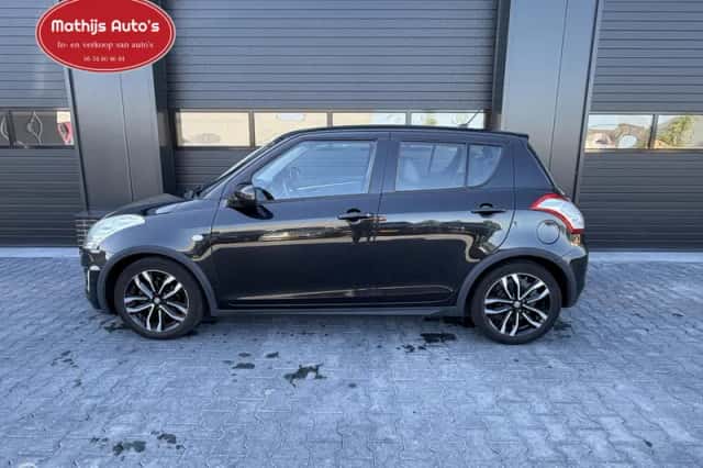 Suzuki Swift (2016) thumbnail 3