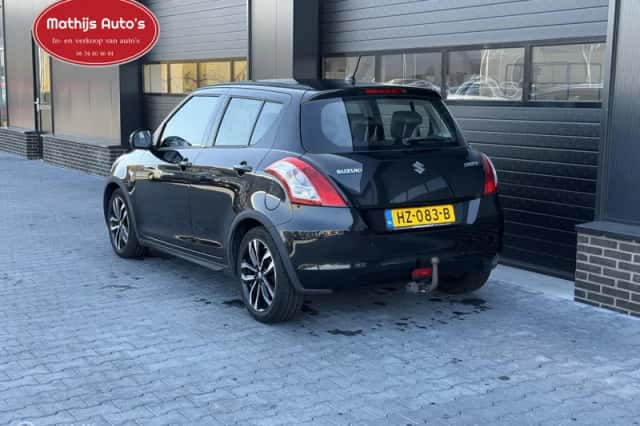 Suzuki Swift (2016) thumbnail 4