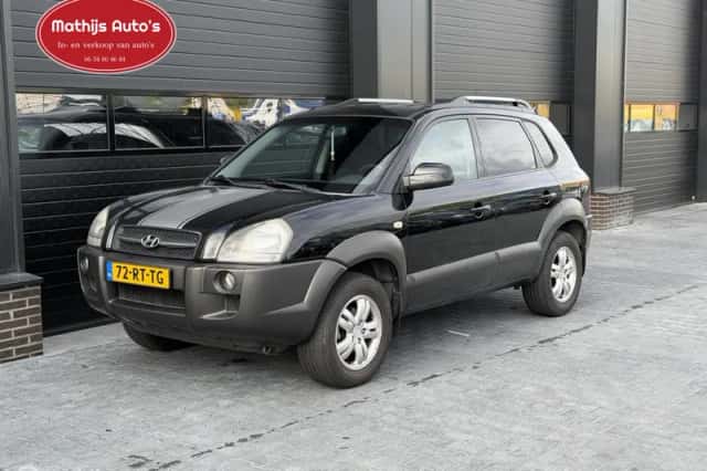Hyundai Tucson (2005) thumbnail 4