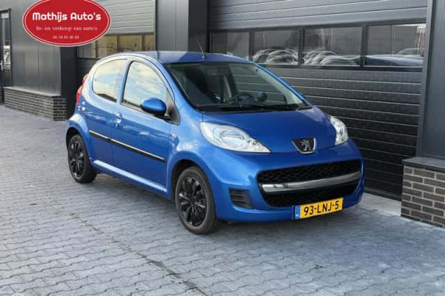 Peugeot 107 (2010) thumbnail 4