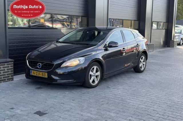 Volvo V40 (2014) thumbnail 4