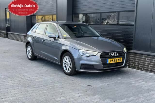 Audi A3 (2017) thumbnail 6
