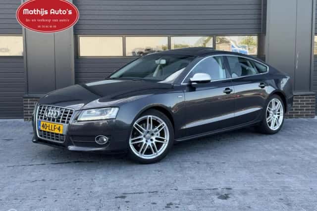 Audi A5 (2010) thumbnail 1