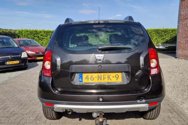 Dacia Duster (2010) thumbnail 4