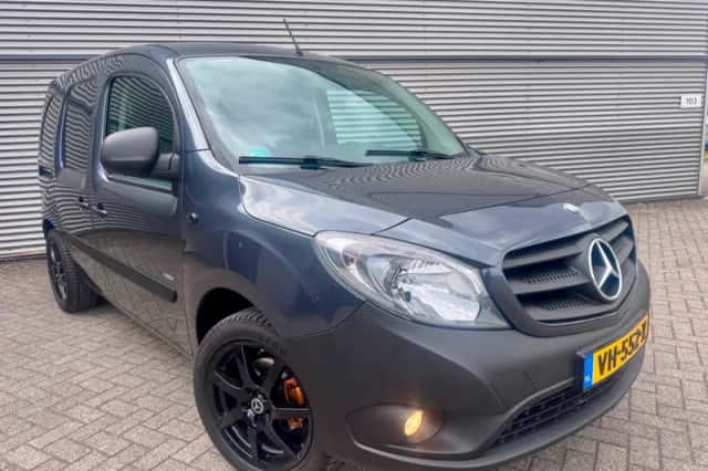 Mercedes-Benz Citan (2014) thumbnail 2