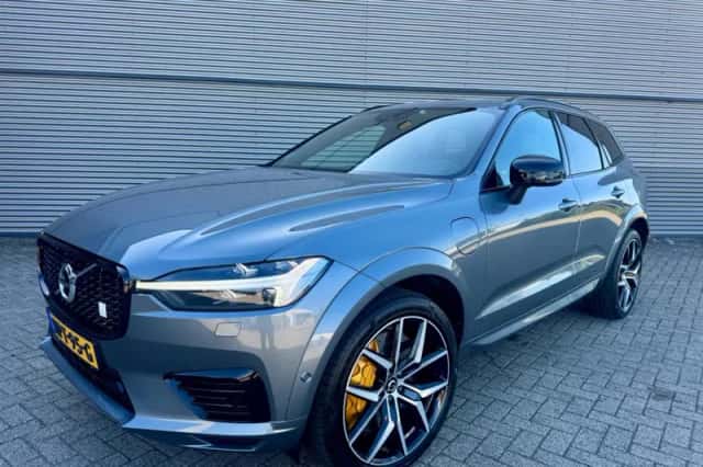 Volvo XC60 (2021) thumbnail 1
