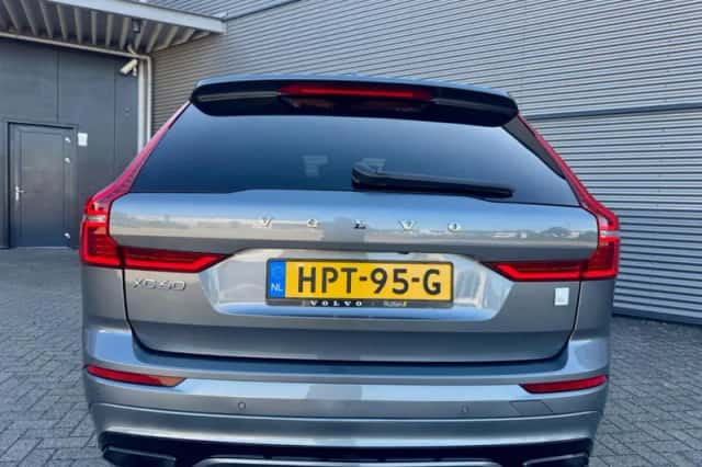 Volvo XC60 (2021) thumbnail 6