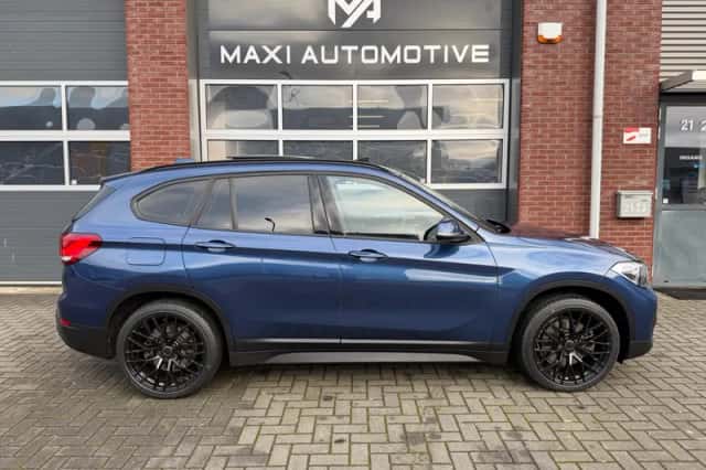 BMW X1 (2020) thumbnail 6