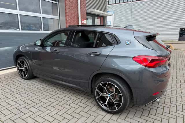 BMW X2 (2018) thumbnail 5