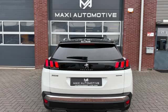 Peugeot 3008 (2017) thumbnail 4