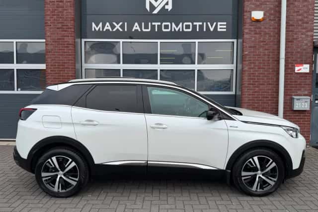 Peugeot 3008 (2017) thumbnail 6
