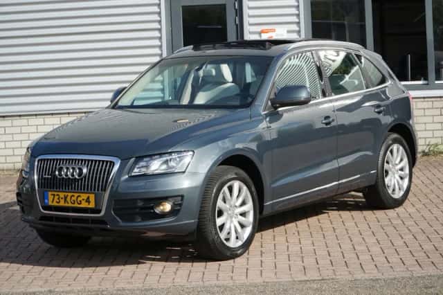 Audi Q5 (2010) thumbnail 3