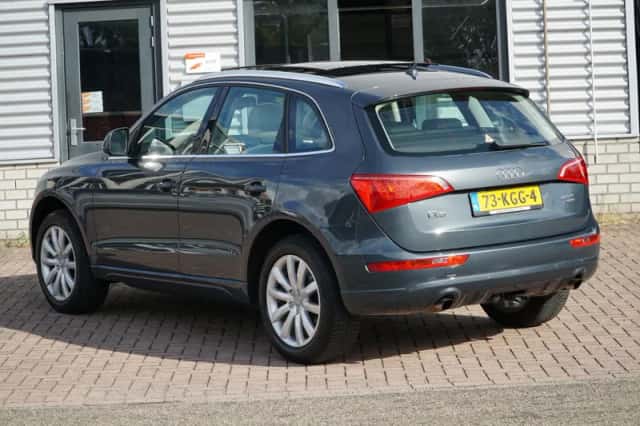 Audi Q5 (2010) thumbnail 5
