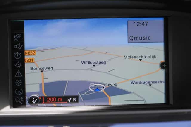 BMW 3-Serie (2011) thumbnail 4