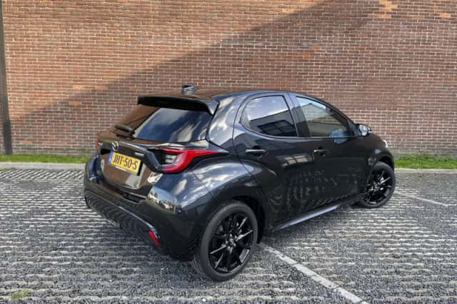 Mazda 2 (2025) thumbnail 2