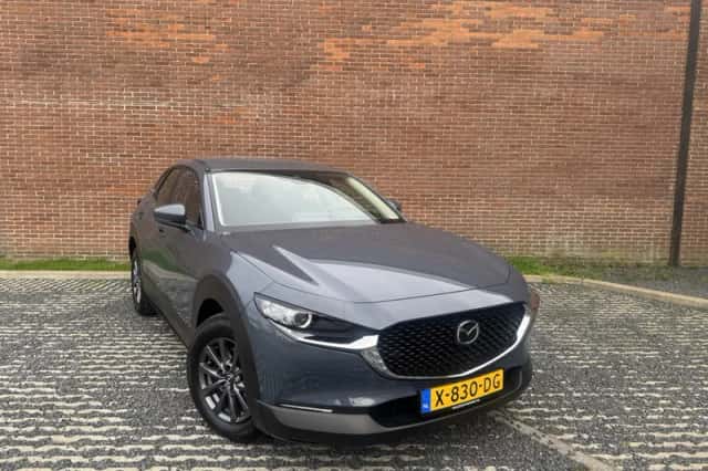 Mazda CX-30 (2023) thumbnail 2