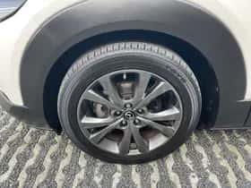 Mazda CX-30 (2023) thumbnail 9