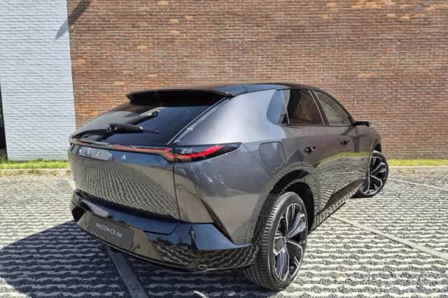 Mazda CX-6e (2026) thumbnail 4