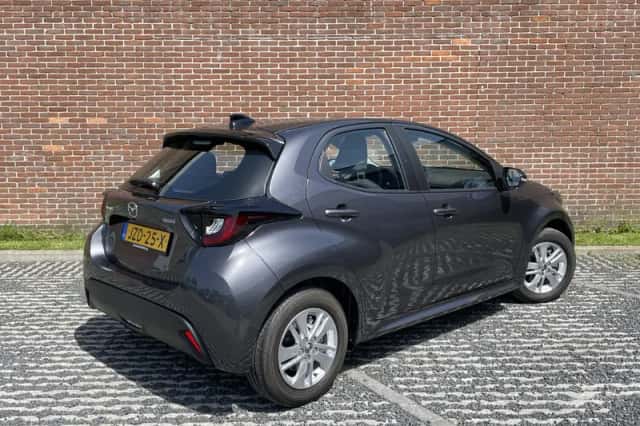 Mazda 2 (2026) thumbnail 2