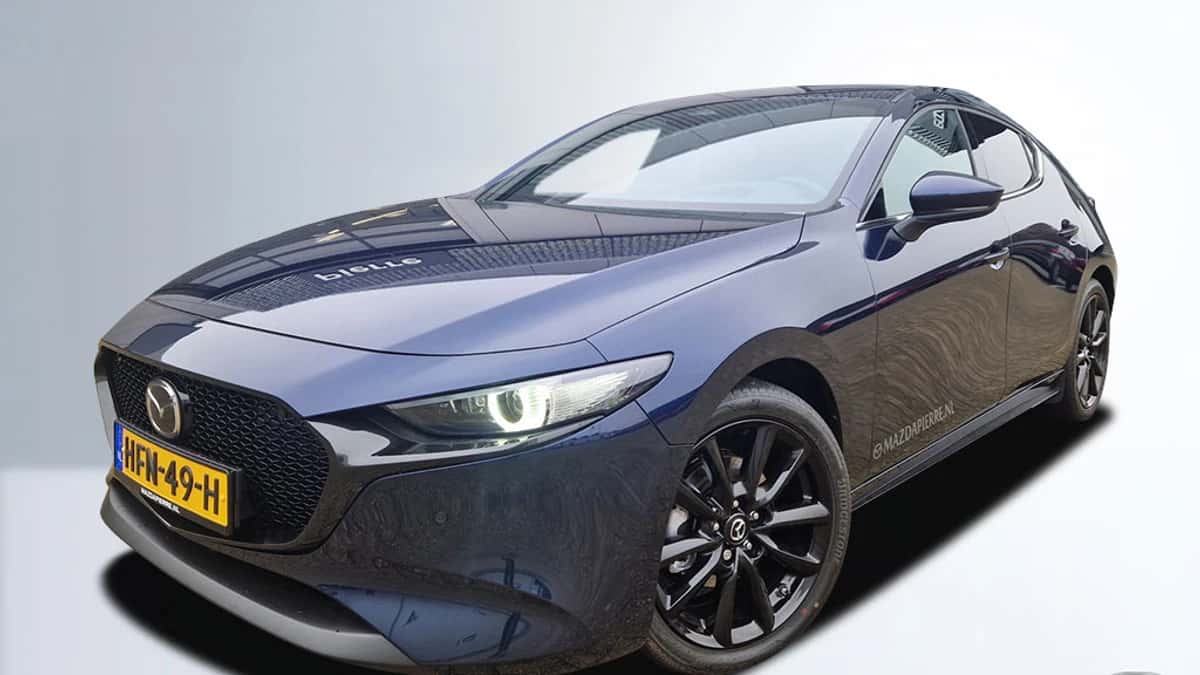 Mazda 3 (2025) — foto 1
