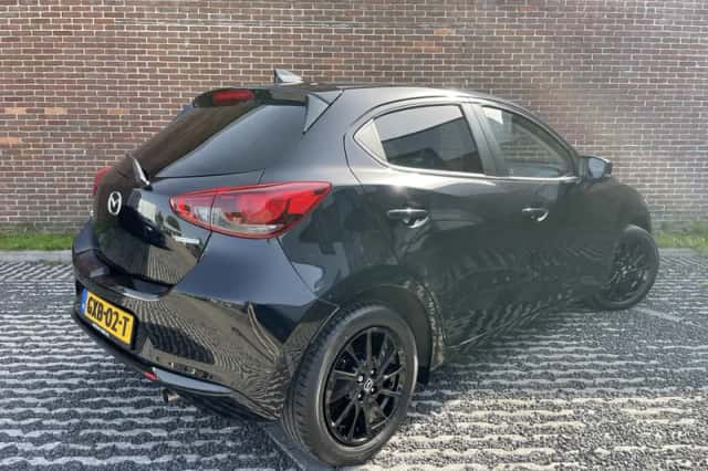 Mazda 2 (2024) thumbnail 2