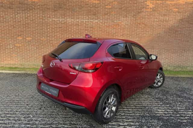 Mazda 2 (2021) thumbnail 2
