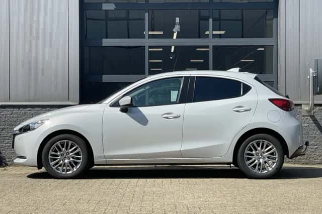 Mazda 2 (2020) thumbnail 2