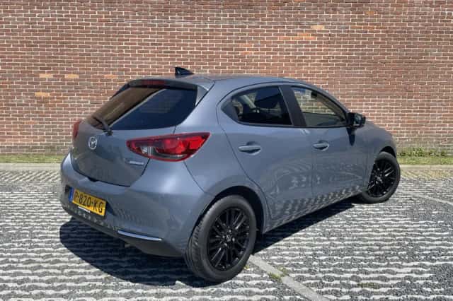 Mazda 2 (2022) thumbnail 2