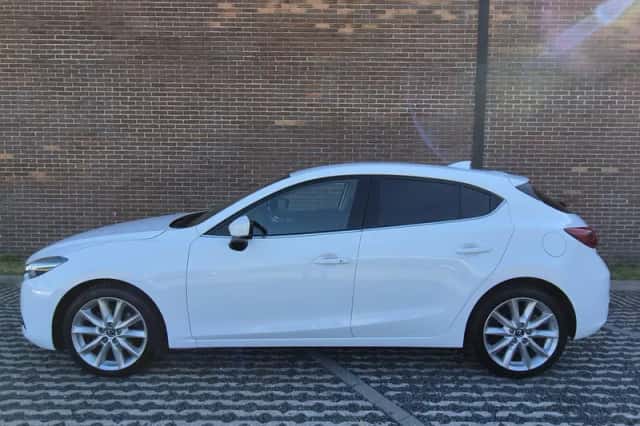Mazda 3 (2018) thumbnail 3