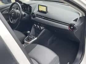 Mazda CX-3 (2016) thumbnail 11