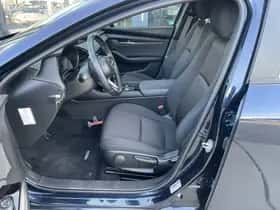 Mazda 3 (2022) thumbnail 9