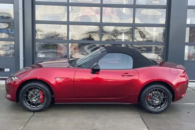 Mazda MX-5 (2026) thumbnail 3