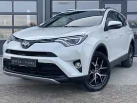 Toyota RAV4 (2017) thumbnail 2