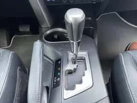 Toyota RAV4 (2017) thumbnail 19