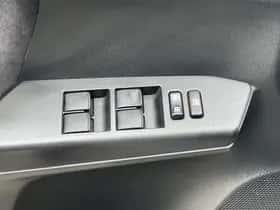 Toyota RAV4 (2017) thumbnail 21