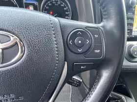Toyota RAV4 (2017) thumbnail 25