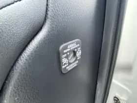 Toyota RAV4 (2017) thumbnail 27