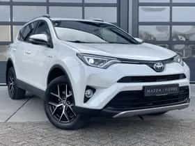Toyota RAV4 (2017) thumbnail 6
