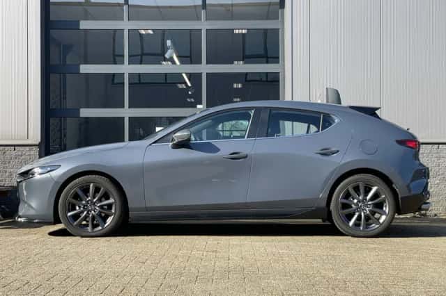 Mazda 3 (2025) thumbnail 2
