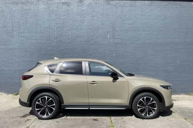 Mazda CX-5 (2022) thumbnail 4